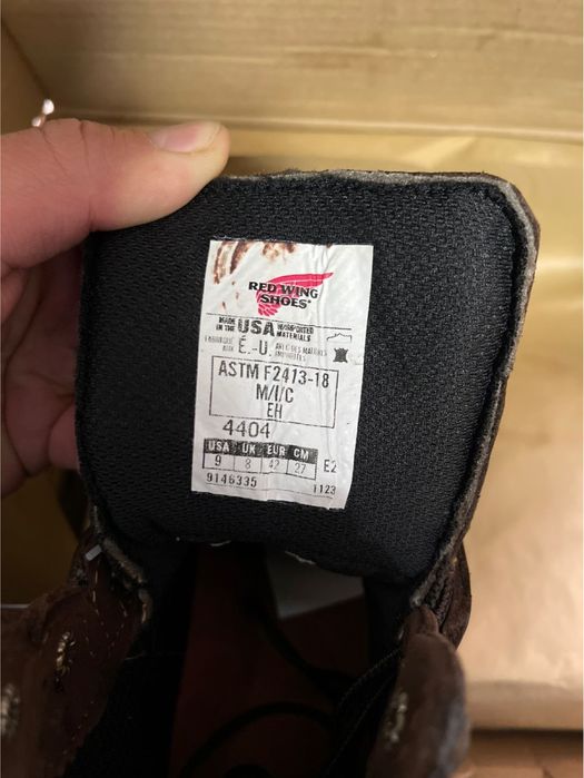 Аяк киым сатылады