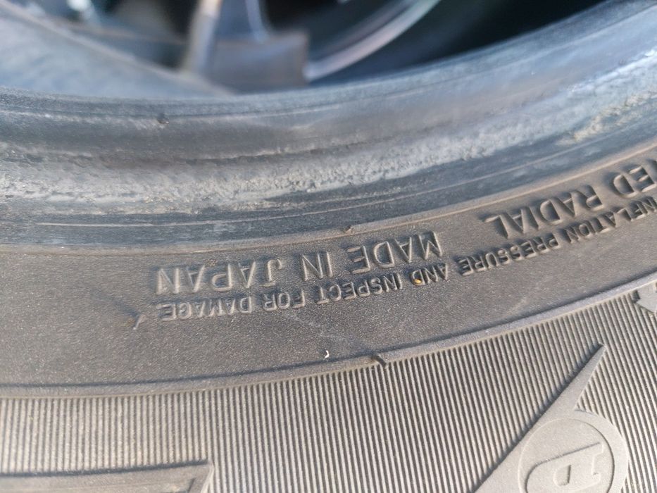 Продам б/у шины dunlop 265/65 r17