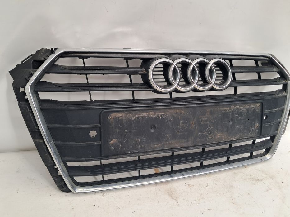 Грил решетка Audi A4 B9
