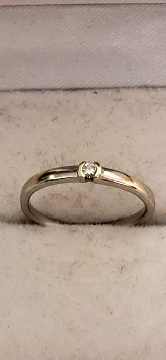 Пръстен бяло злато