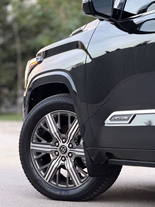 Toyota Sequoia iForce Max Capstone Full