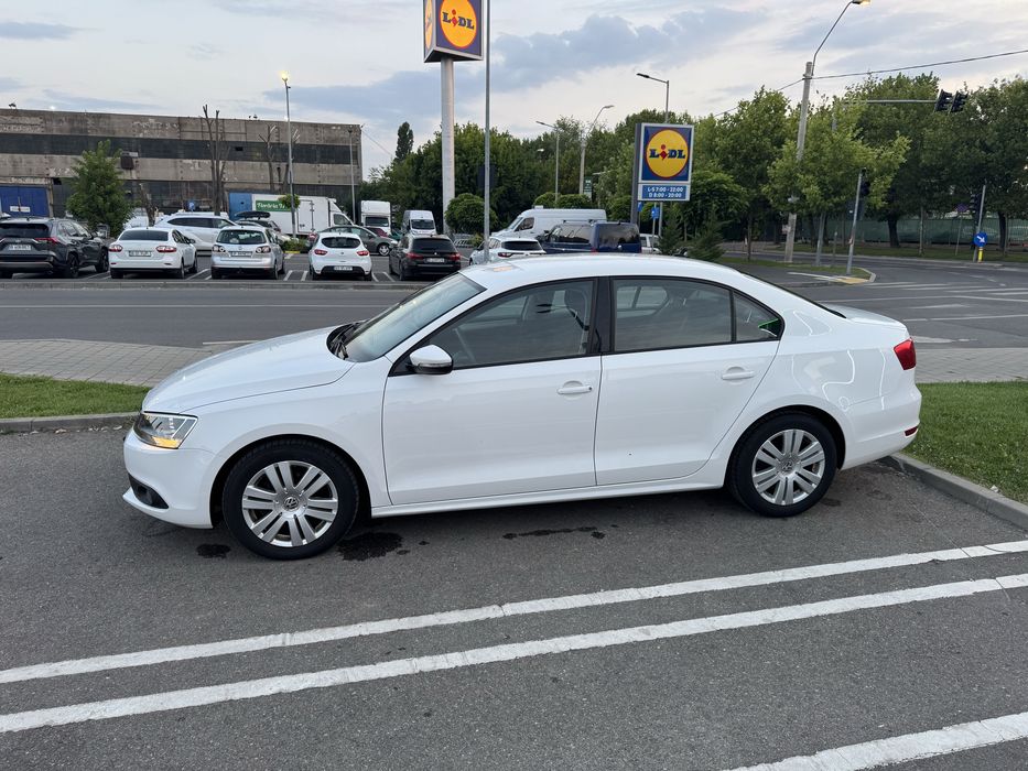 VOLKSWAGEN Jetta 2012 — imagine 2
