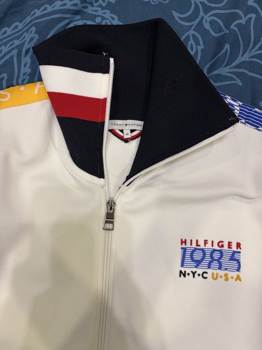 Tommy hilfiger горнище XS