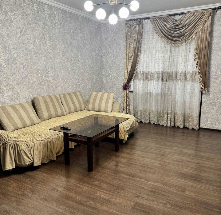 мост Текстиль, НОВОСТРОЙКА  3/2/8  86м²  Golden Hause