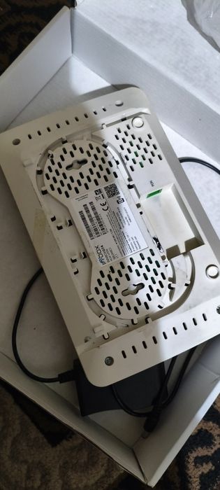 Iskratel Innbox G74 GPON Wi-Fi Router (Optika uchun)