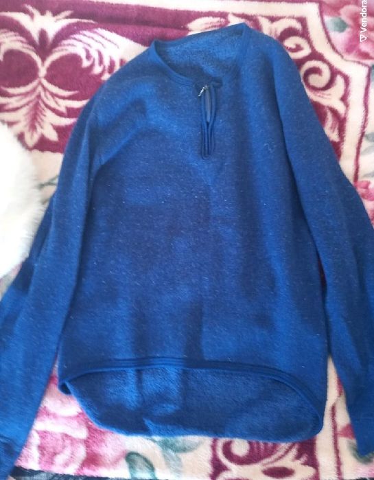 Синя, мека блуза