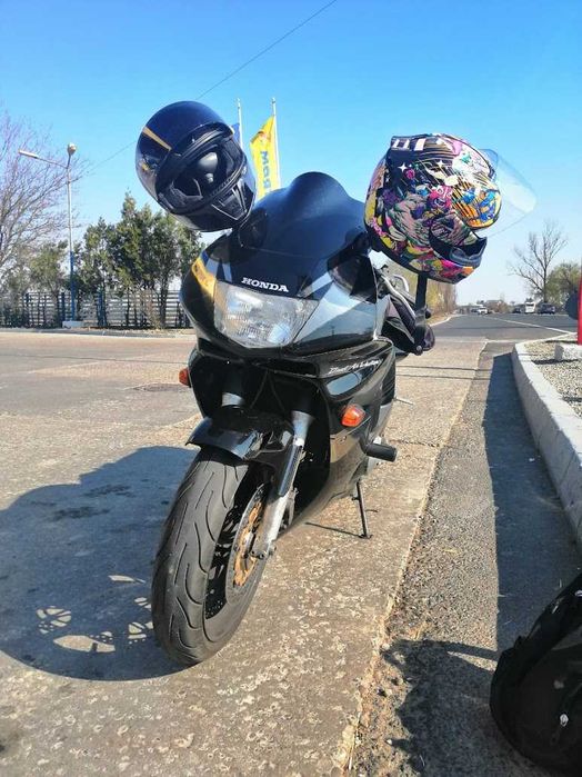 Pachet Vând/Dezmembrez Honda CBR F3 600 și Nissan Primera 2.0 GPL