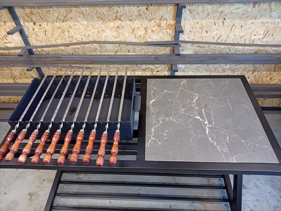 Продам большой мангал.