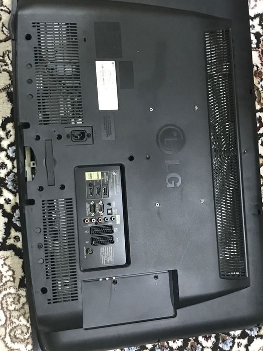 продам телевизор лджи LG