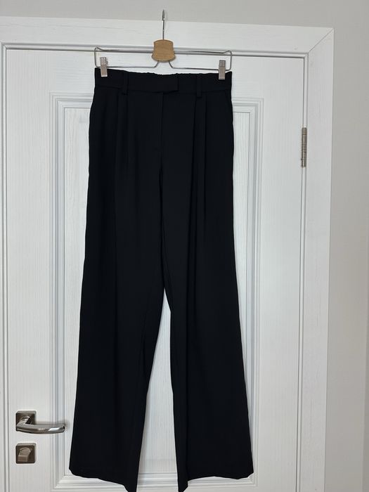 Брюки черные H&M классические