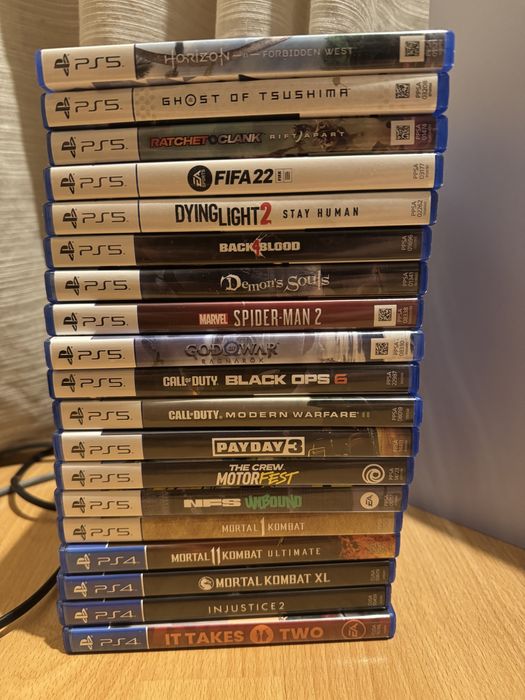 PlayStation 5 + 3 контролера (DualSense Edge) + 19 игри | ТОП КОМПЛЕКТ