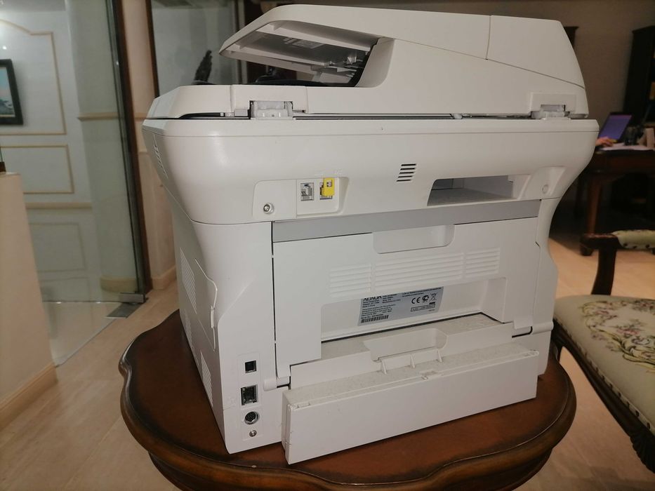 Принтер и скенер + брояч на пари