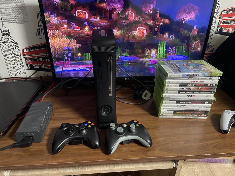 Xbox 360 elite 120 gb + 13 jocuri + 2 manete