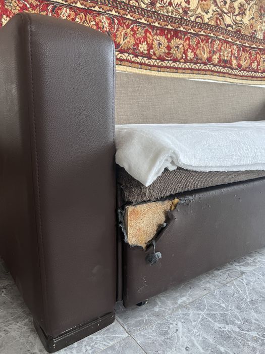 Диван раскладывающийся