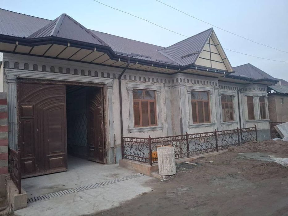 Ку́конлик усталар Том Ёпамиз ва нолдан Уй курамиз