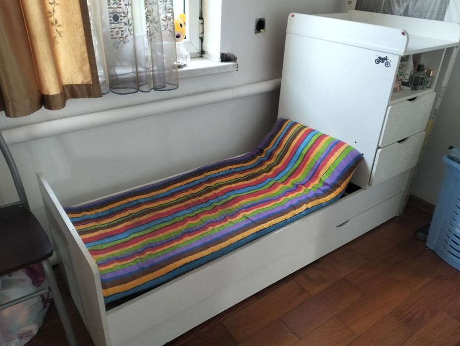 Кровать детская.