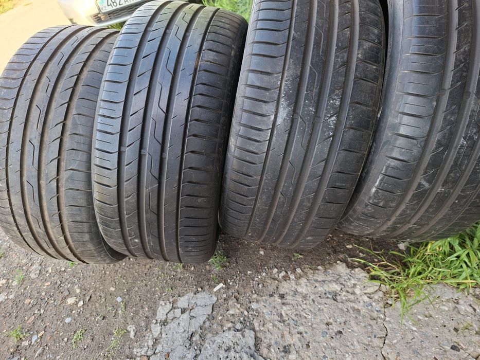 Продам шины. 245/40/19  нексен