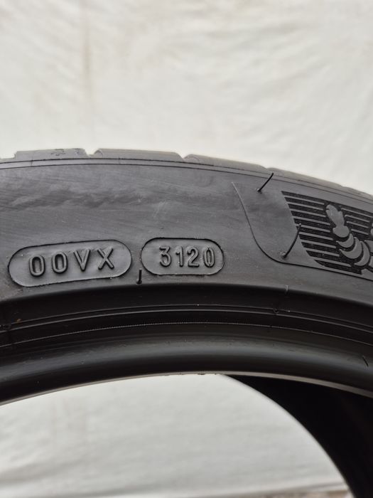 2бр 285 35 20 летни Michelin 20г