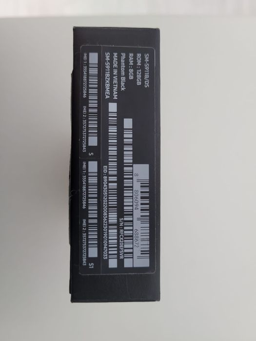 Продам Samsung s23 128g