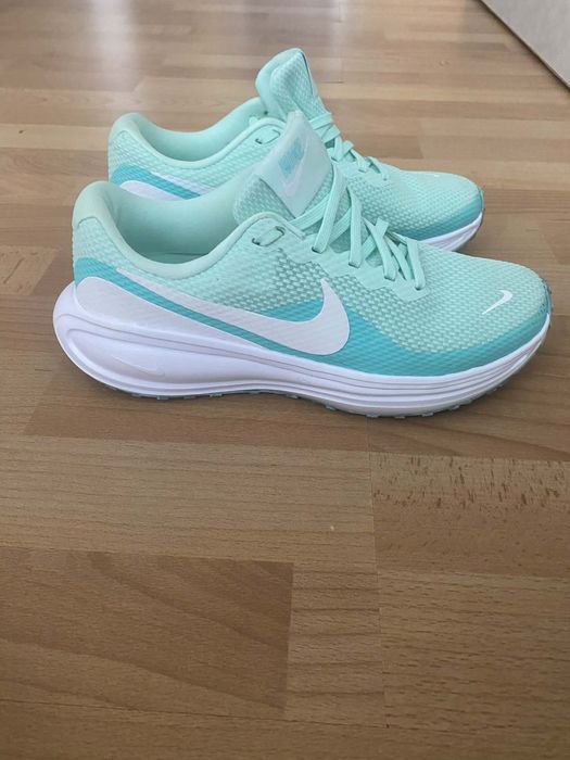 Маратонки/Обувки Nike