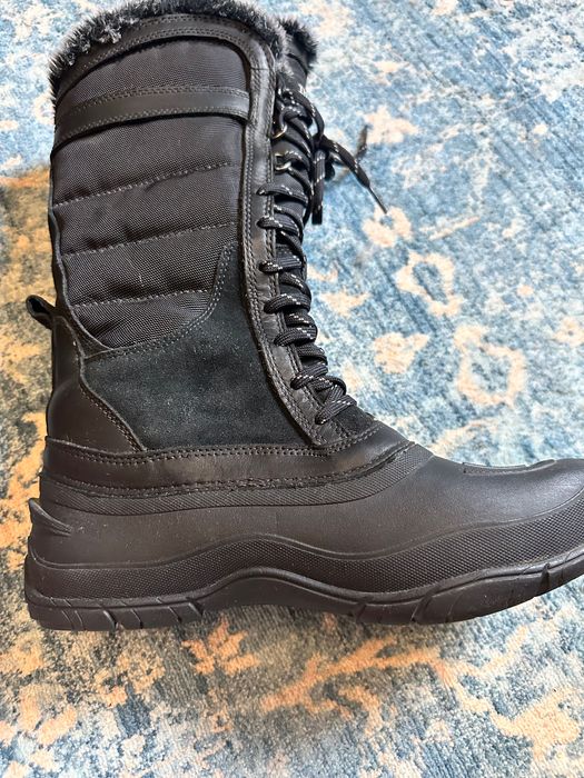 Утеплённые непромокаемые женские сапоги The North Face, 39 размер