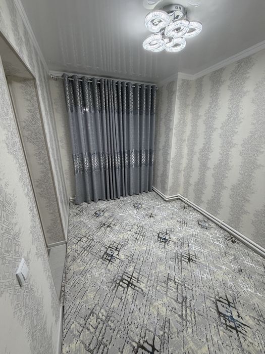 Навои шахардан ваен гарадогдан. Катэдж сотилади  евро ремонт