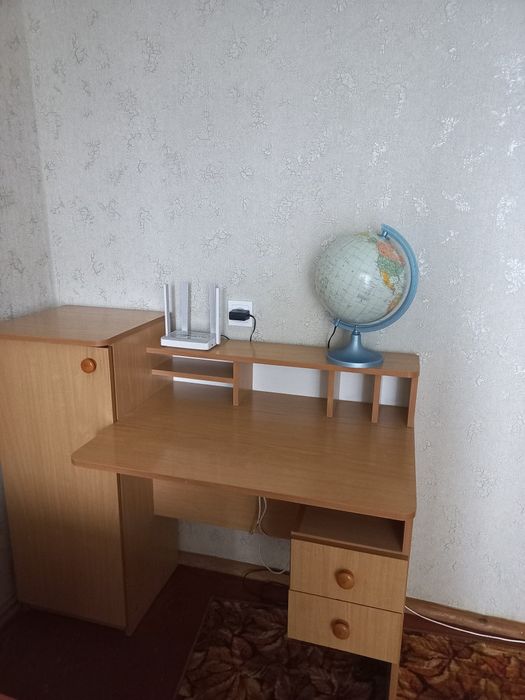 Стол компьютерный