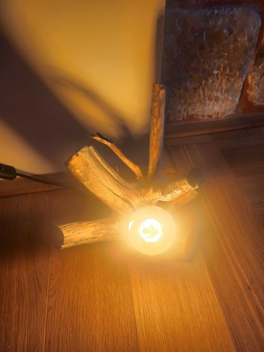 Продавам уникална лампа