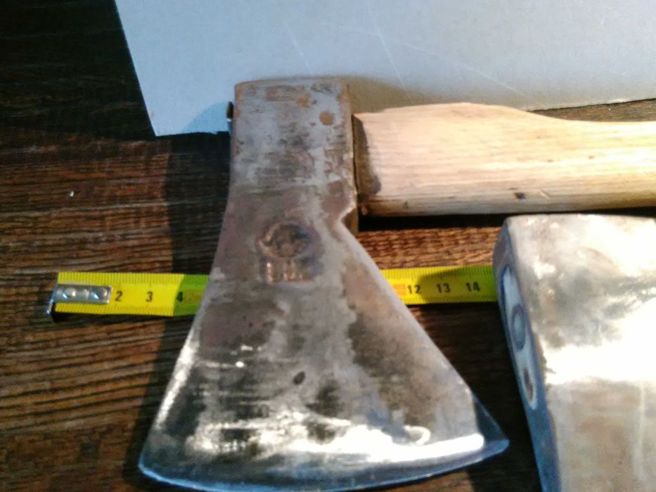 Стари германски топори (брадви)