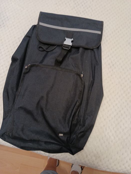 Раница от промазан плат.