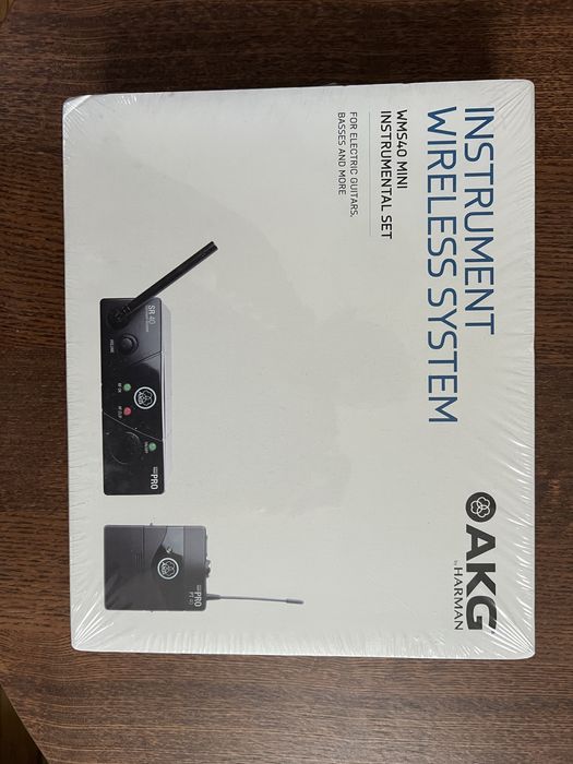 AKG WMS40 mini безжична система
