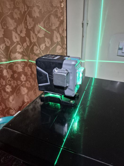 Лазерный уровень Deko drk12