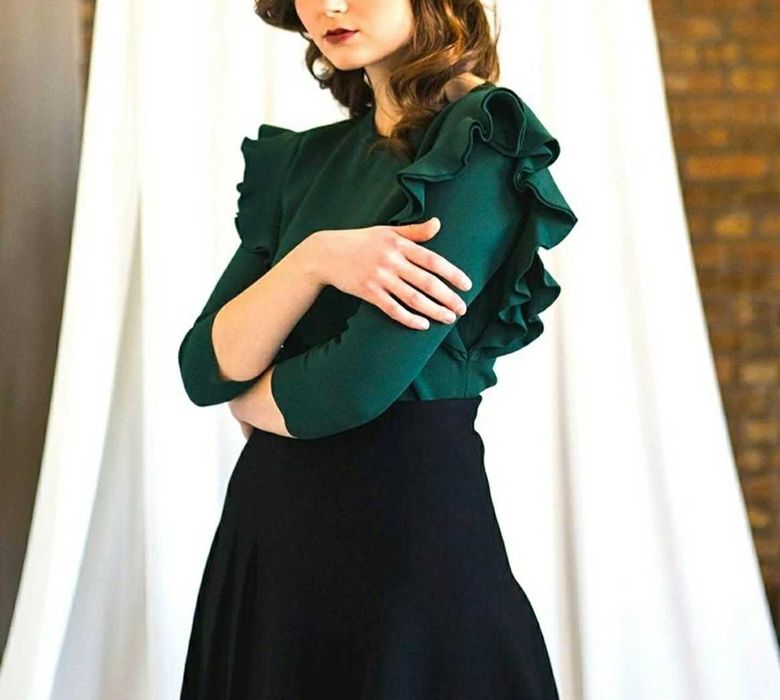 Дамски блузки спортни и елегантни