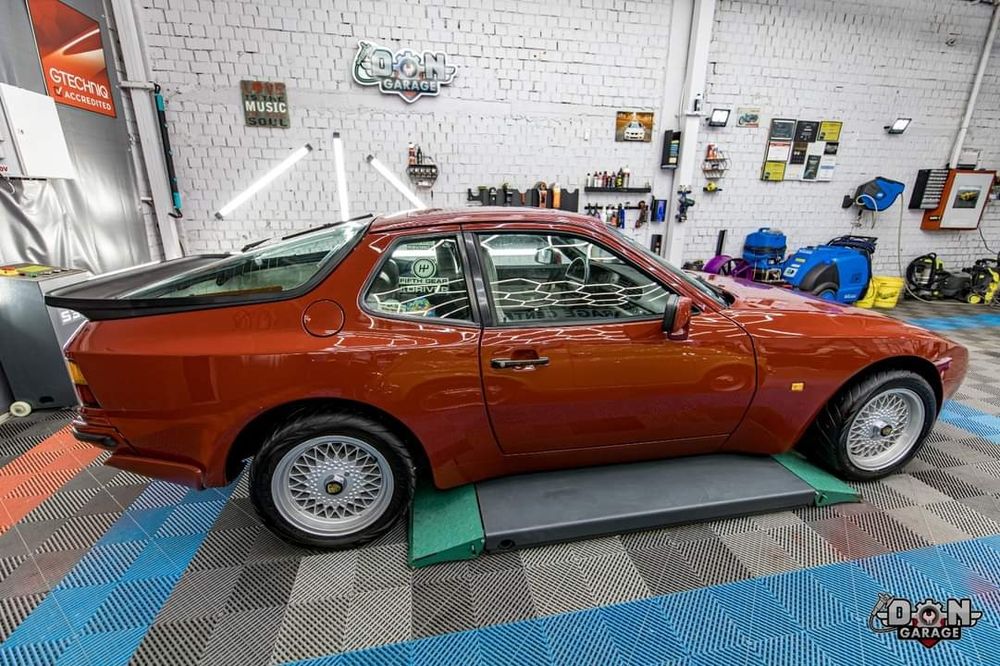 Vand Porsche 944 atestat istoric
