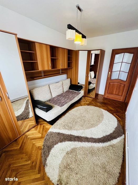 Ap 3 camere la Vila zona Vasile Aron / Ceferistilor - More