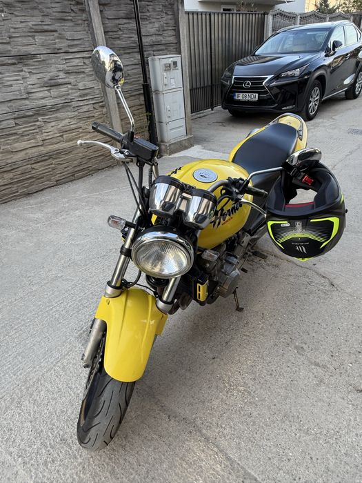 Honda Hornet 600 cmc, an fab. 2001