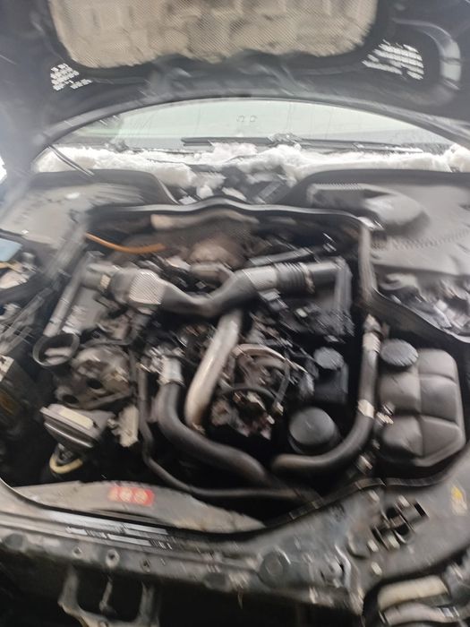 Дизель Мерседес 211