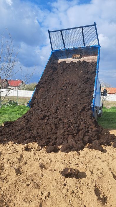 Pământ pentru gazon