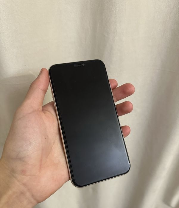 iPhone 11 64/4 white