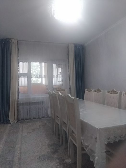 Акмешит 7дом 1 этаж сатылады тез арада
