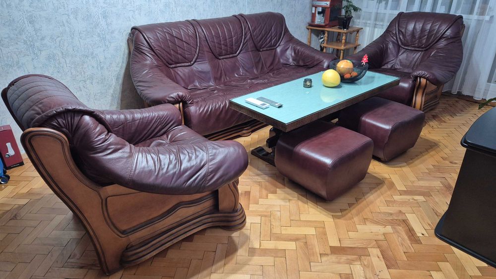 Холна гарнитура от естествена кожа и масив