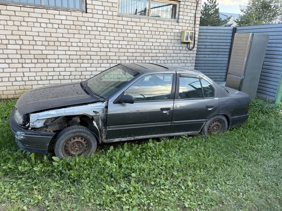 Nissan Primera P10