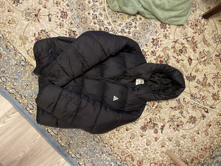 пуховик Nike ACG