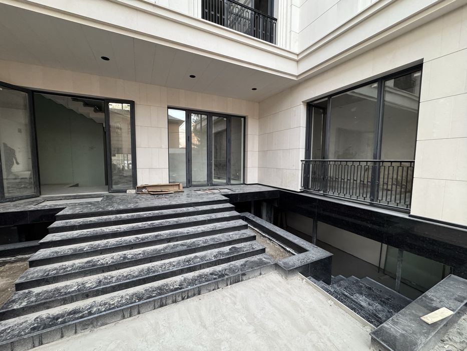 2 здания рядом|1.400м2|Лучшая цена 14у.е. за 1м2|Ойбек|гост Россия