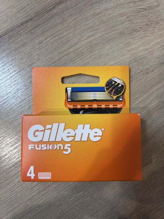 4 ножчета GILLETE FUSION 5 (2 комплекта) ПРОМО