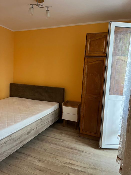 Apartament cu 2 camere recent renovat de inchiriat