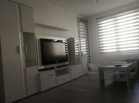 Дава се под наем Двустаен апартамент в Бургас, Зорница - 63 кв.м за 275 € - Снимка #2