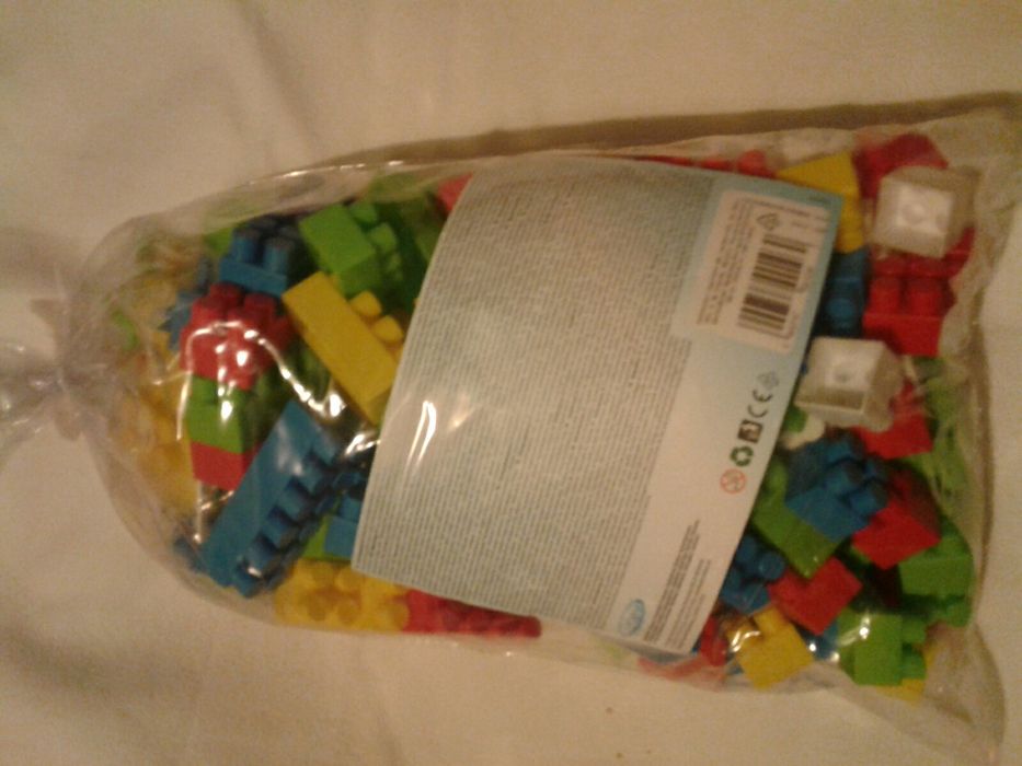 Sac 200 piese constructii, tip lego, dim. MEDII, nou