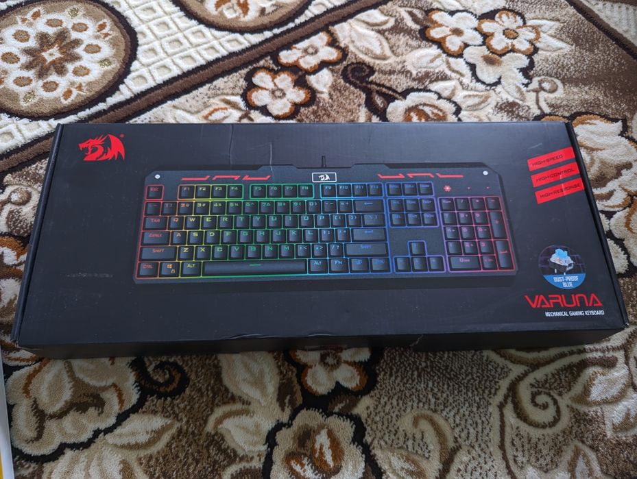 Клава Reddragon Varuna