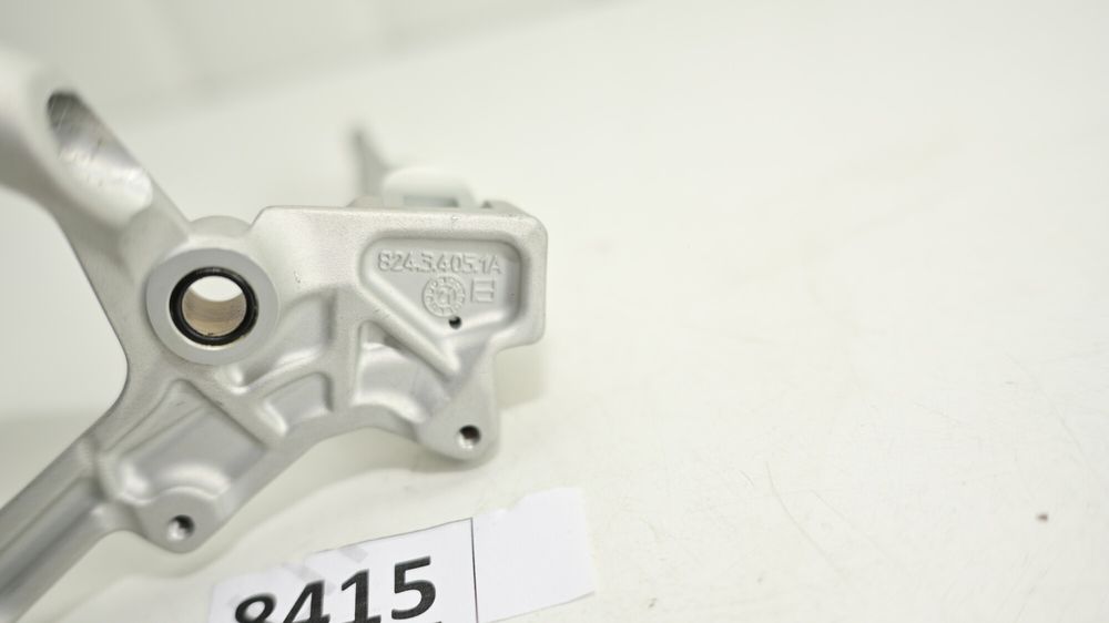 Ducati Streetfighter V2 Suport cu scarita fata stanga